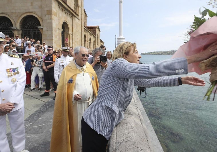 Delia Losa: «No me podía esperar un broche como es estar en Gijón celebrando el Día del Carmen»