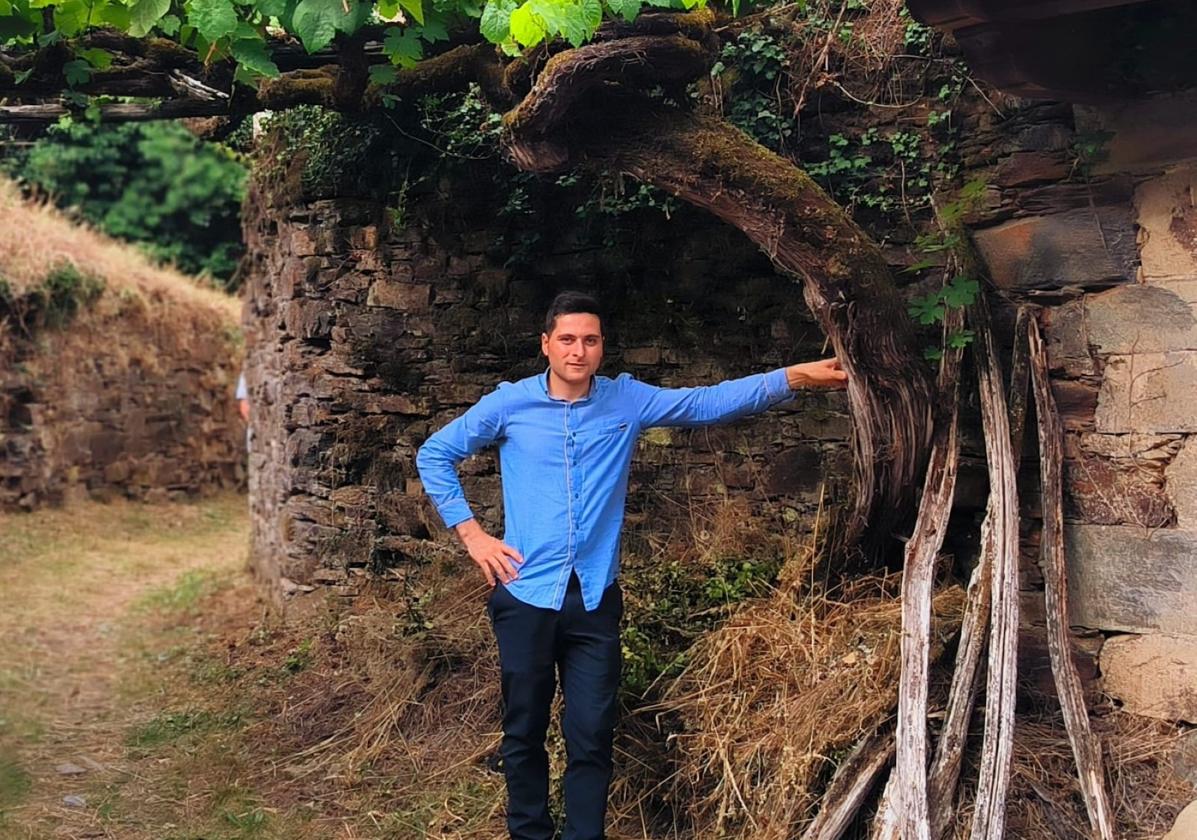 «El vino de Cangas, por fin, se bebe en toda Asturias»