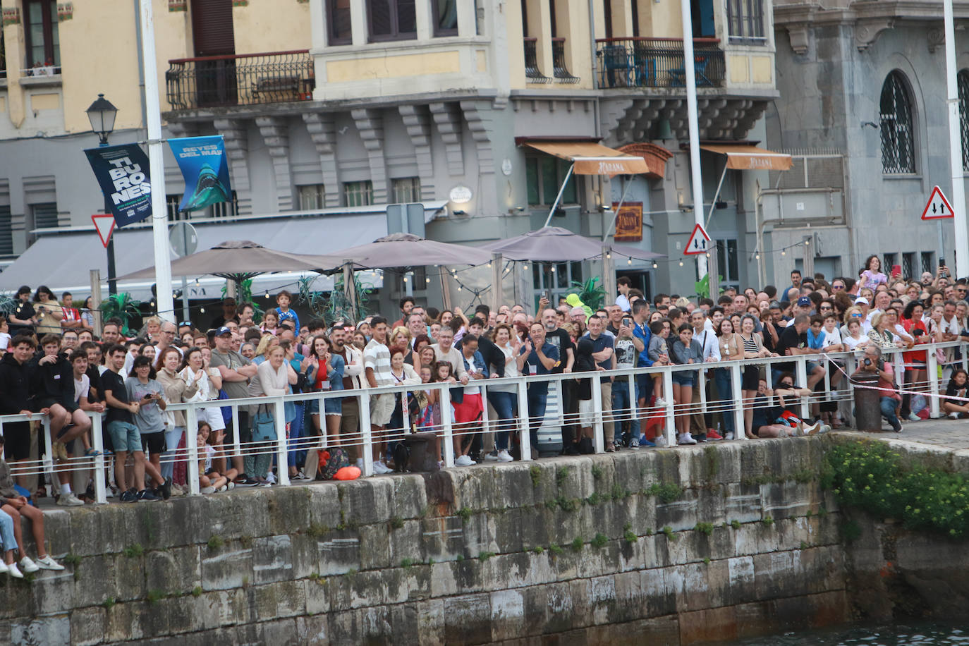 Éxito del concurso de saltos &#039;Døds Diving World Tour&#039; en Gijón