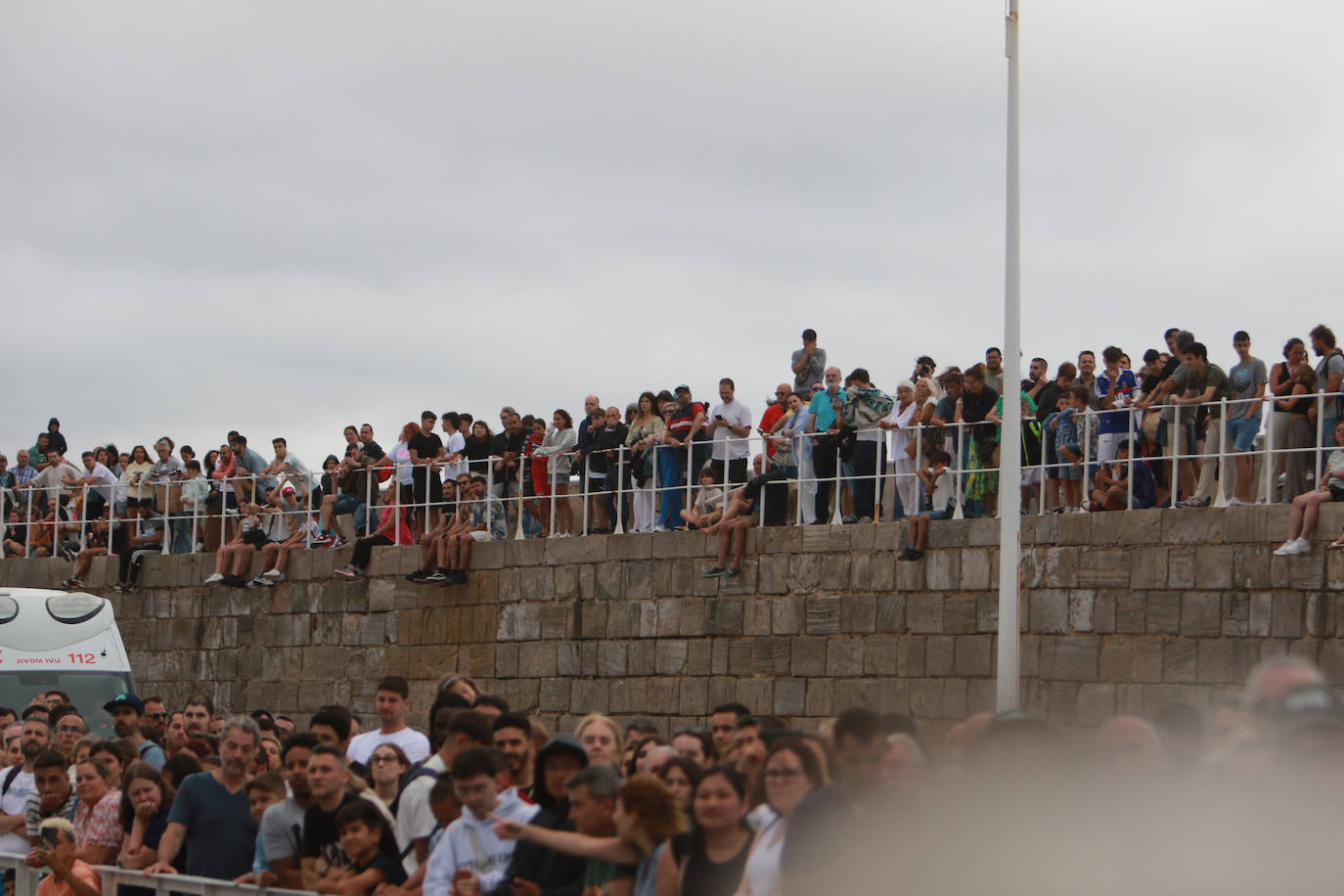 Éxito del concurso de saltos &#039;Døds Diving World Tour&#039; en Gijón