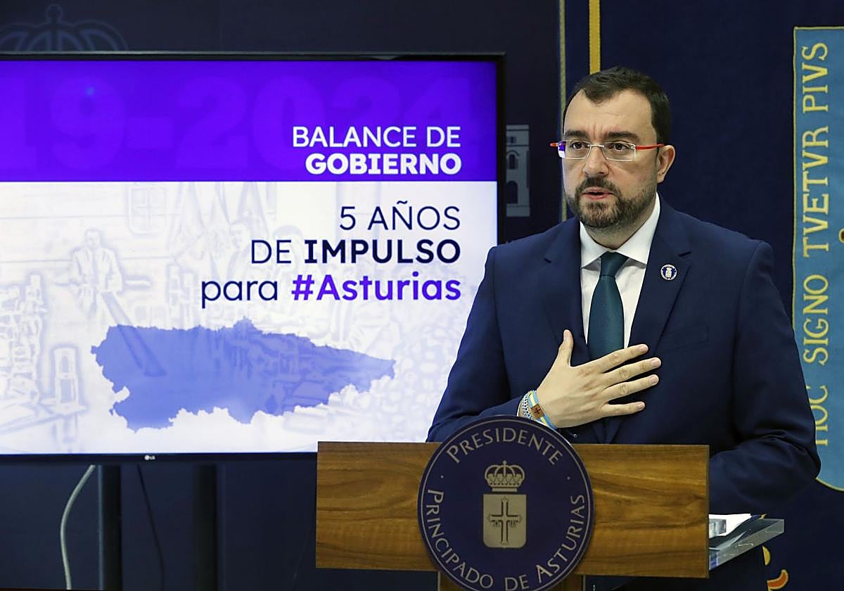 Adrián Barbón, esta mañana en rueda de prensa.