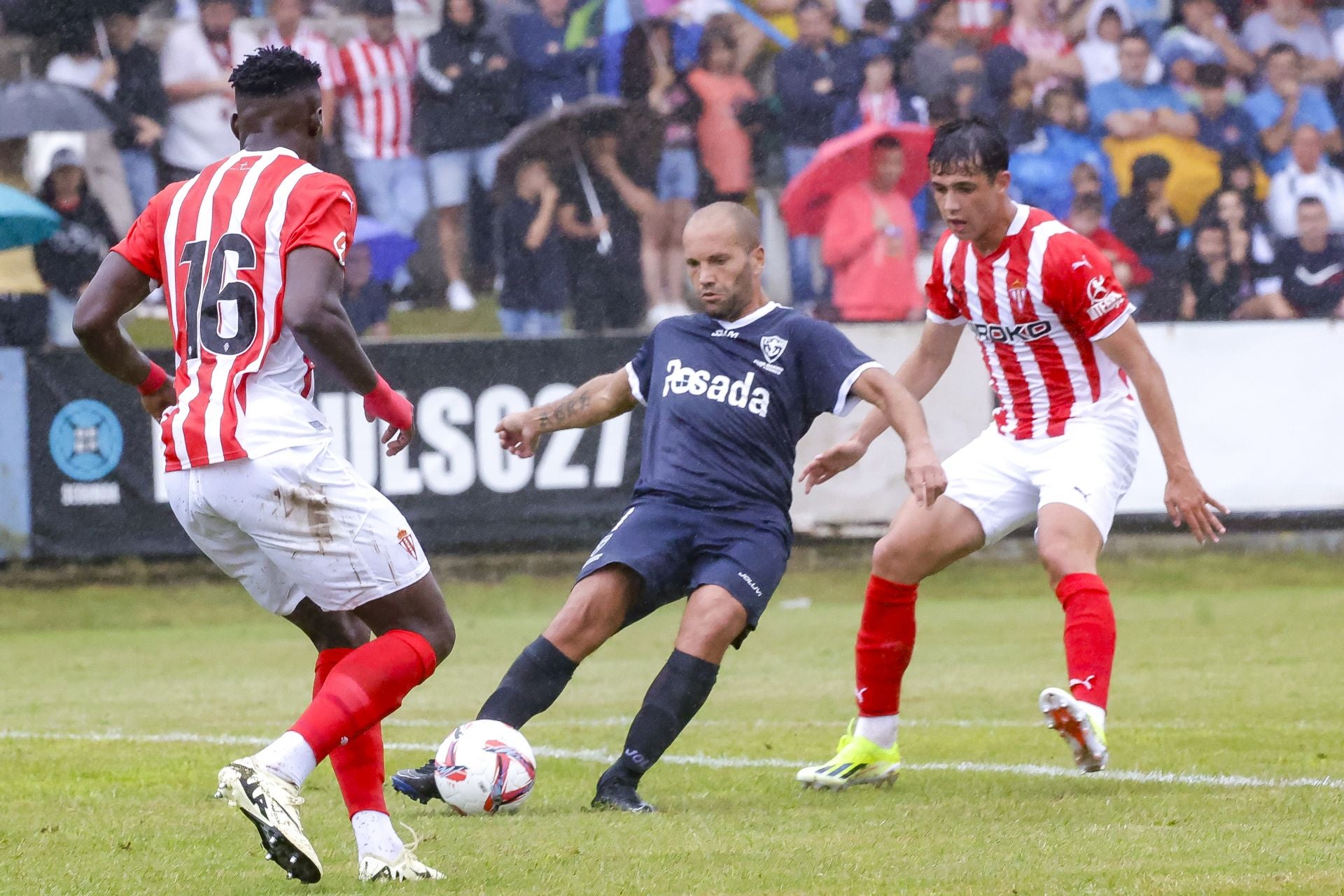 Las mejores imágenes del primer partido de la pretemporada del Sporting