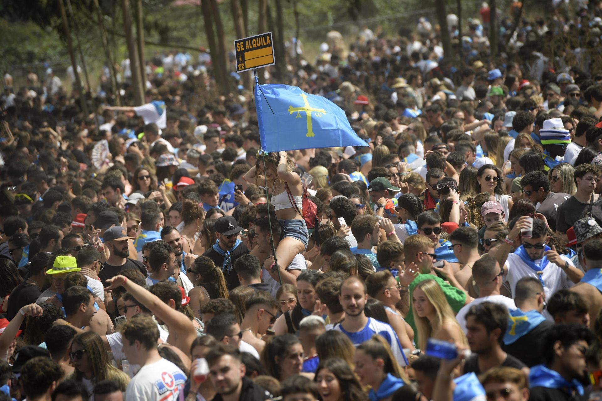 El prau Salcéu, repleto de gente durante el Xiringüelu 2023.