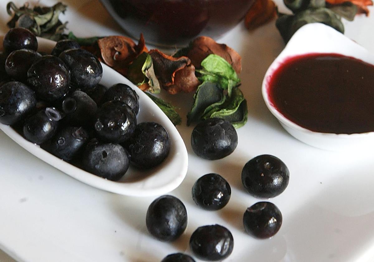 Frutos rojos y conservas para la hora de comer