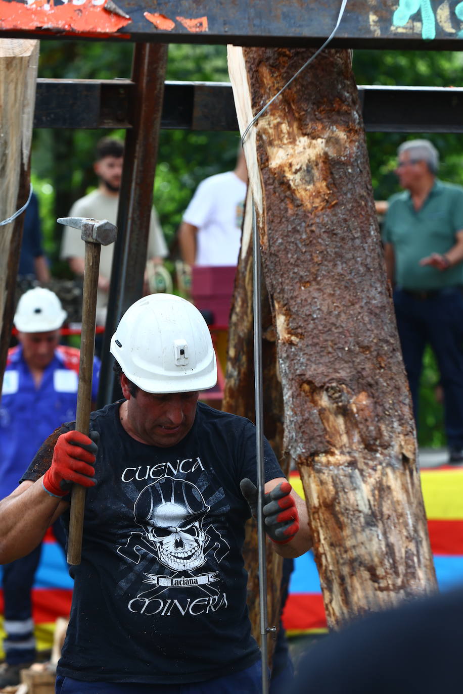 Tradición minera a concurso: las imágenes de la competición de entibadores