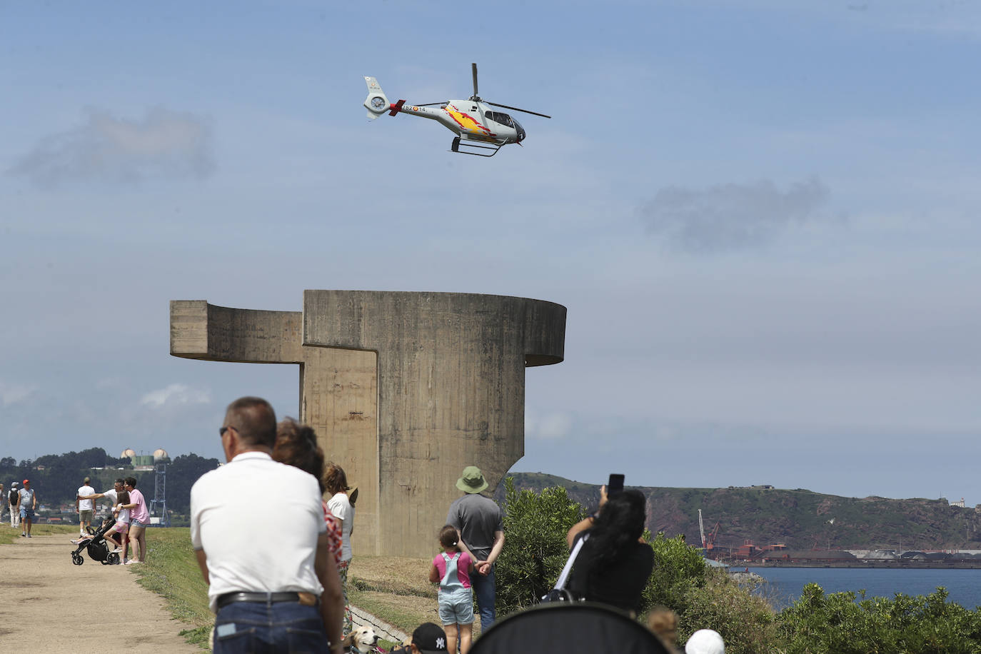 Deslumbrante ensayo del Festival Aéreo de Gijón