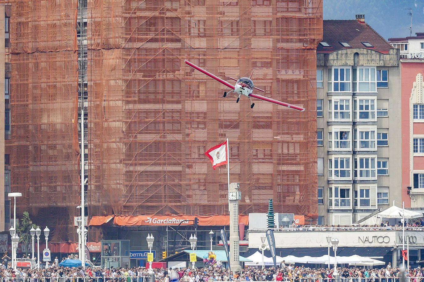 Festival Aéreo Internacional: Gijón disfruta del espectáculo en el cielo