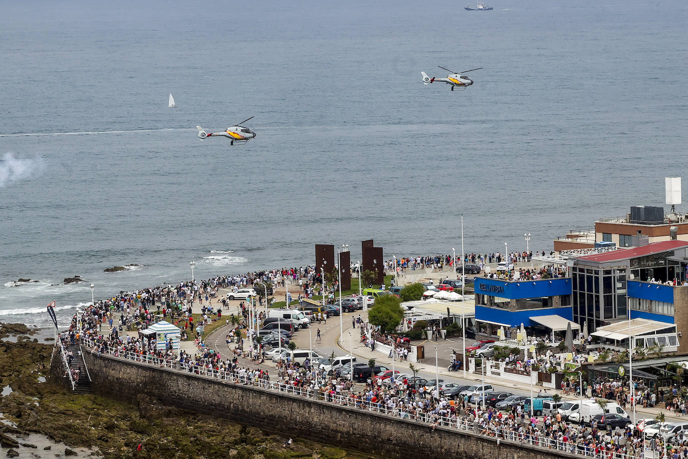 Festival Aéreo Internacional: Gijón disfruta del espectáculo en el cielo