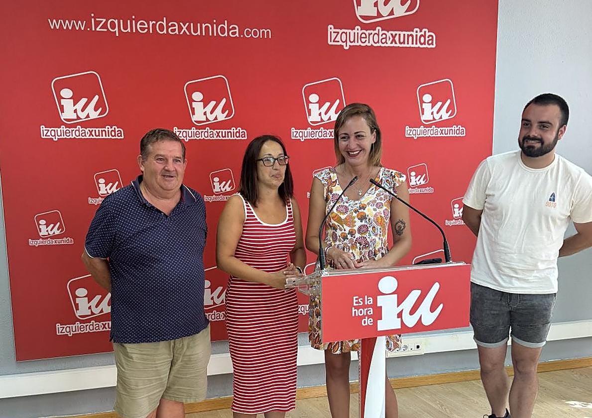 Leticia Gil y Delia Campomanes, ayer en Oviedo.