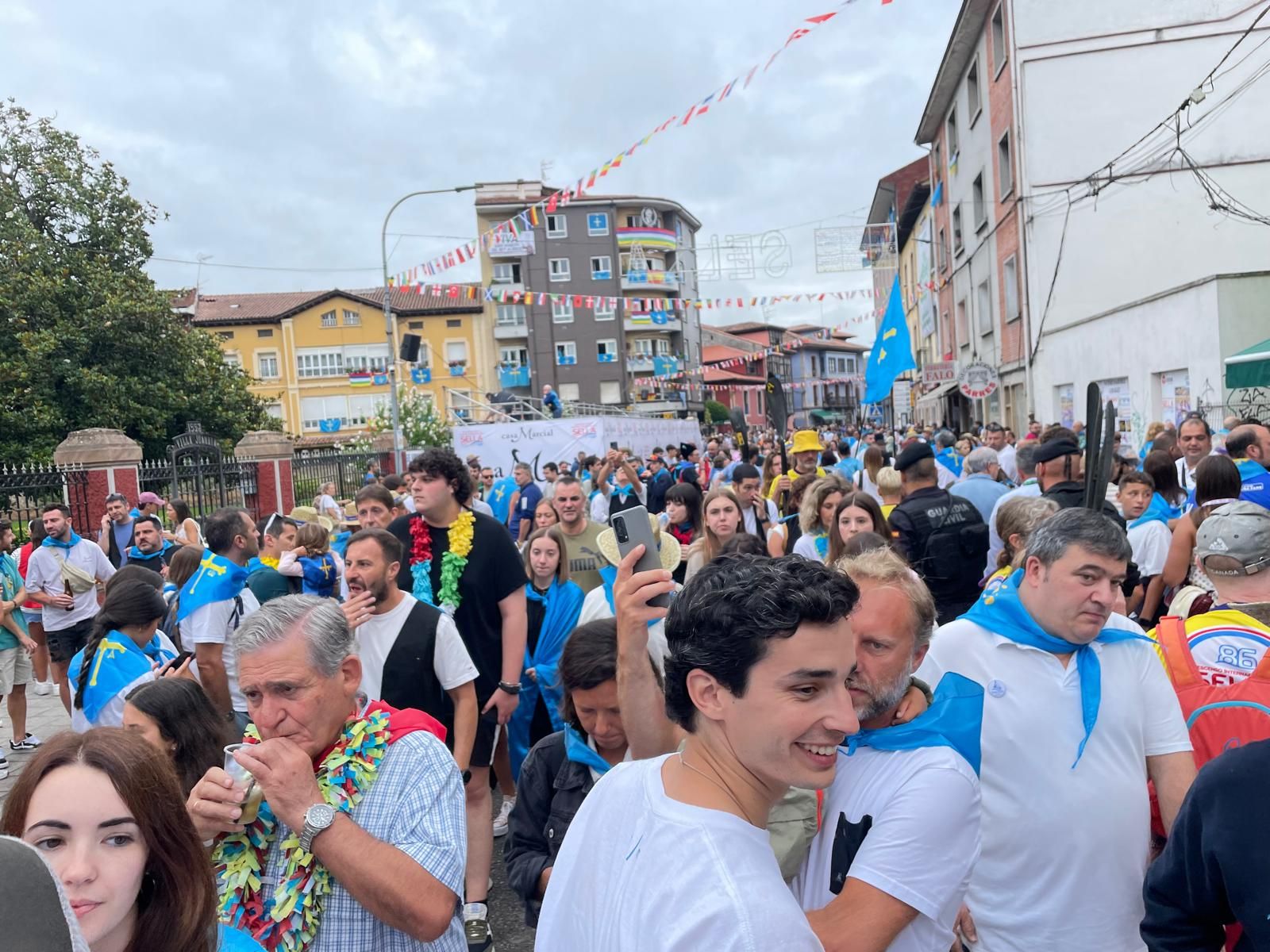 La Fiesta de les Piragües desborda Arriondas