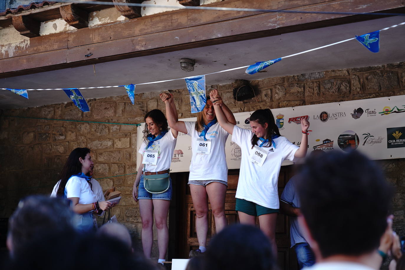 Más de 100 participantes en la carrera de madreñes de Bezanes