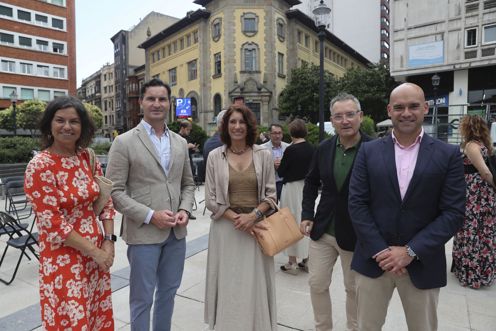 Homenaje y ofrenda floral a Jovellanos en Gijón