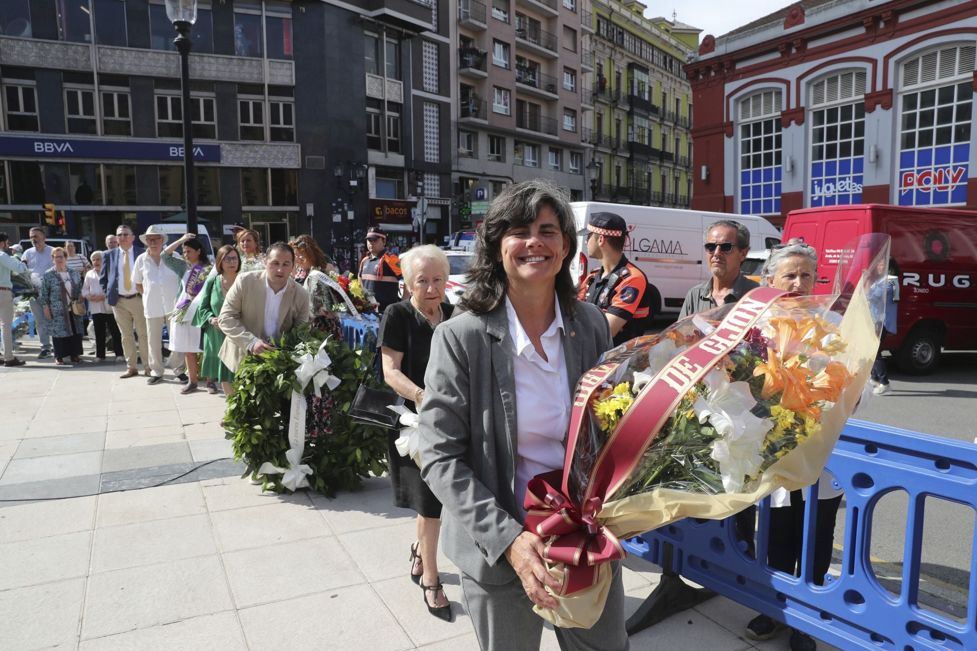 Homenaje y ofrenda floral a Jovellanos en Gijón