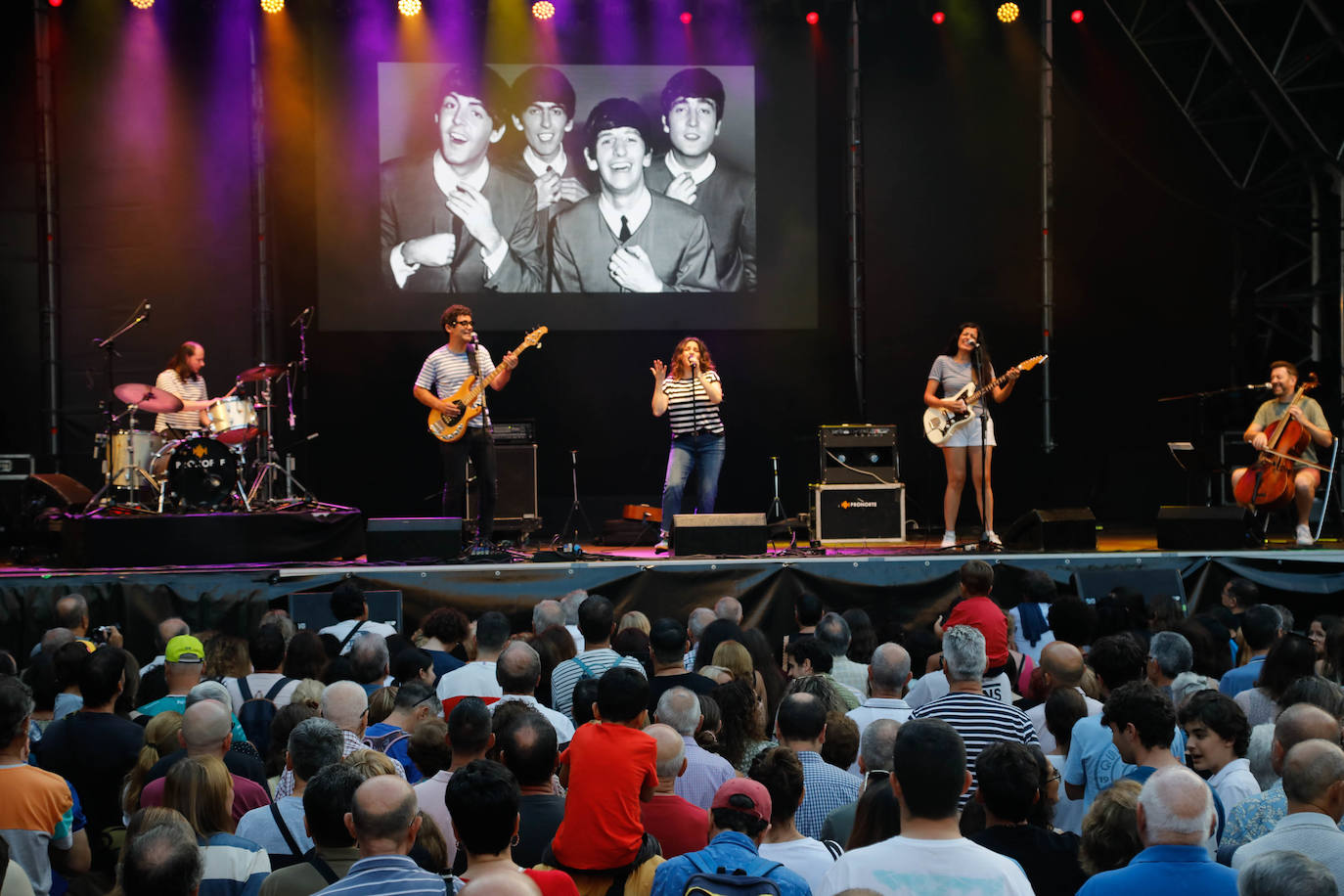 Gijón estalla con Meute, Destino 48 y La Fantástica Banda