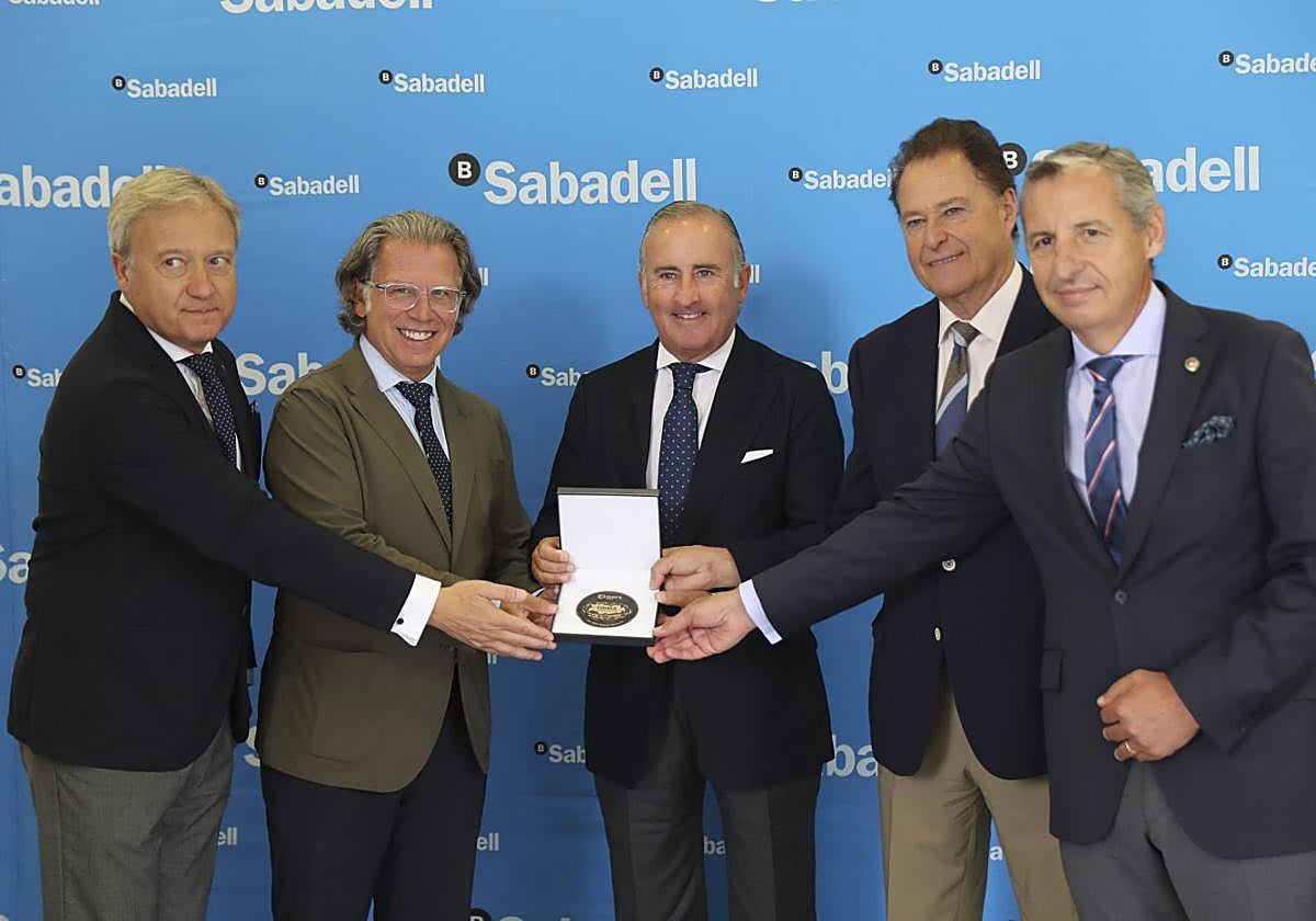 Álvaro Alonso, Alfonso Fernández Santos, Pablo Junceda, Félix Baragaño y Pedro López Ferrer.