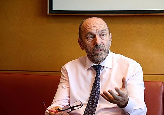 Juan Cofiño, presidente de la Junta General del Principado.