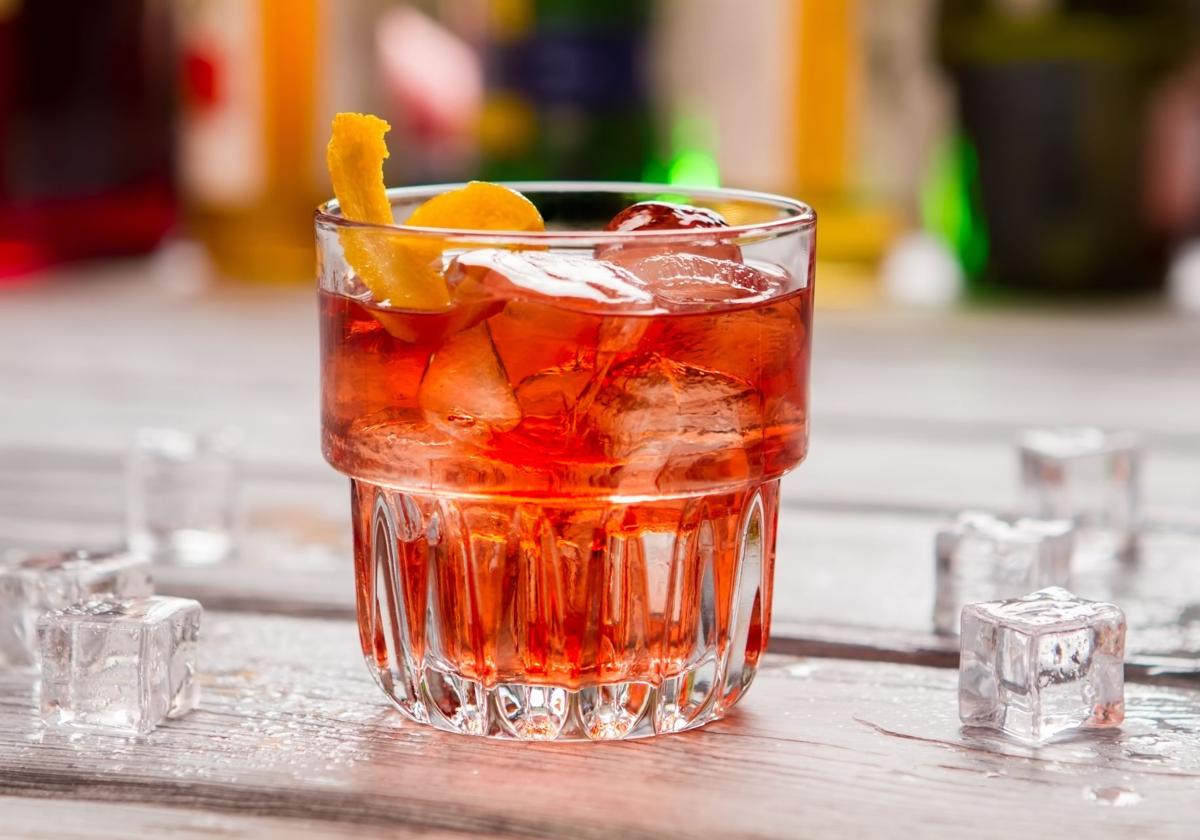 Vermú, vermut o vermouth