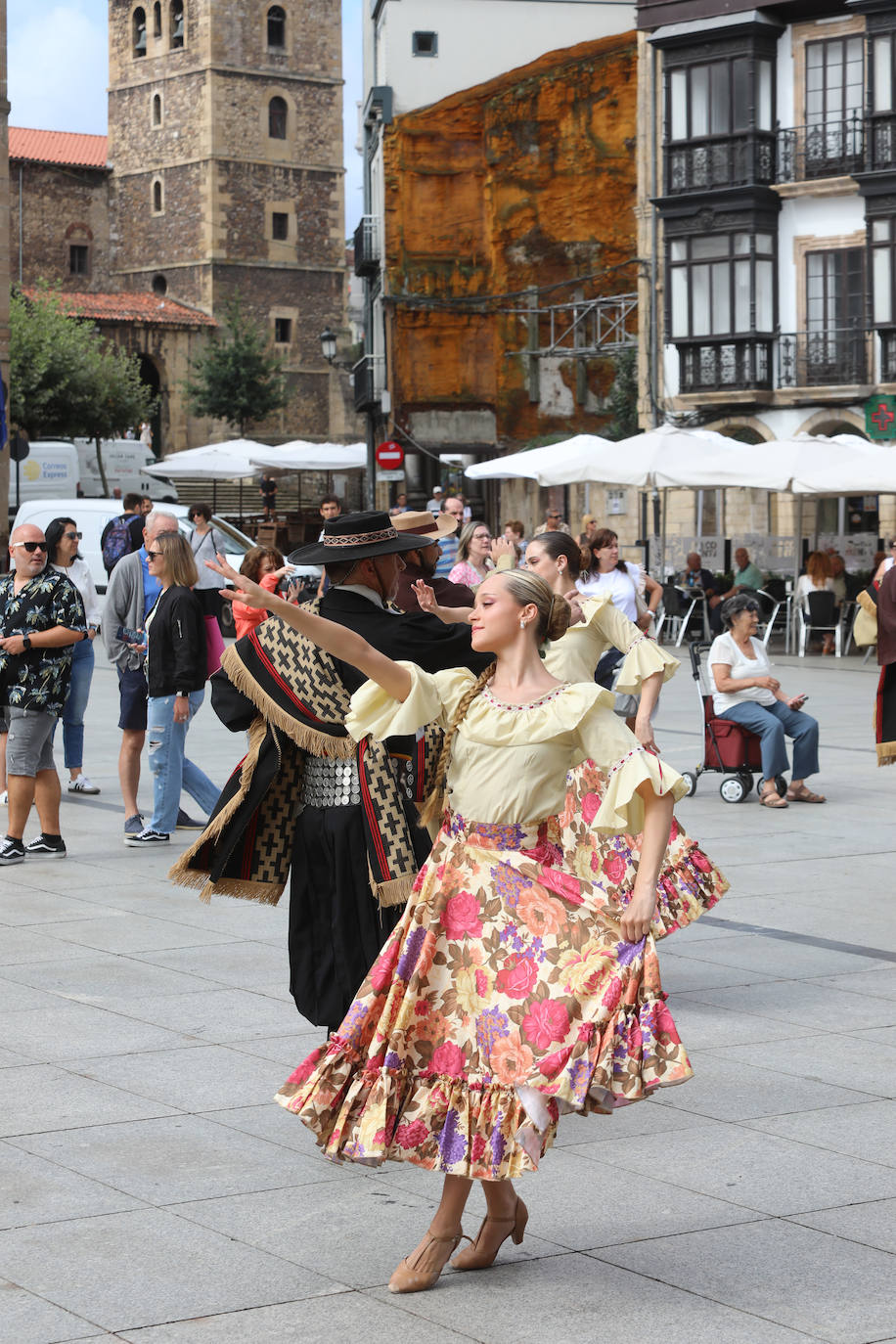 XLIII Festival de Música y Danza Popular