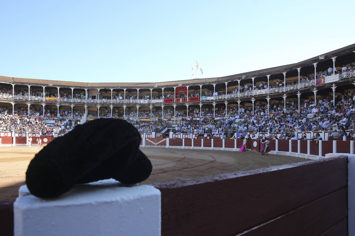 La primera tarde de toros en Gijón, en imágenes