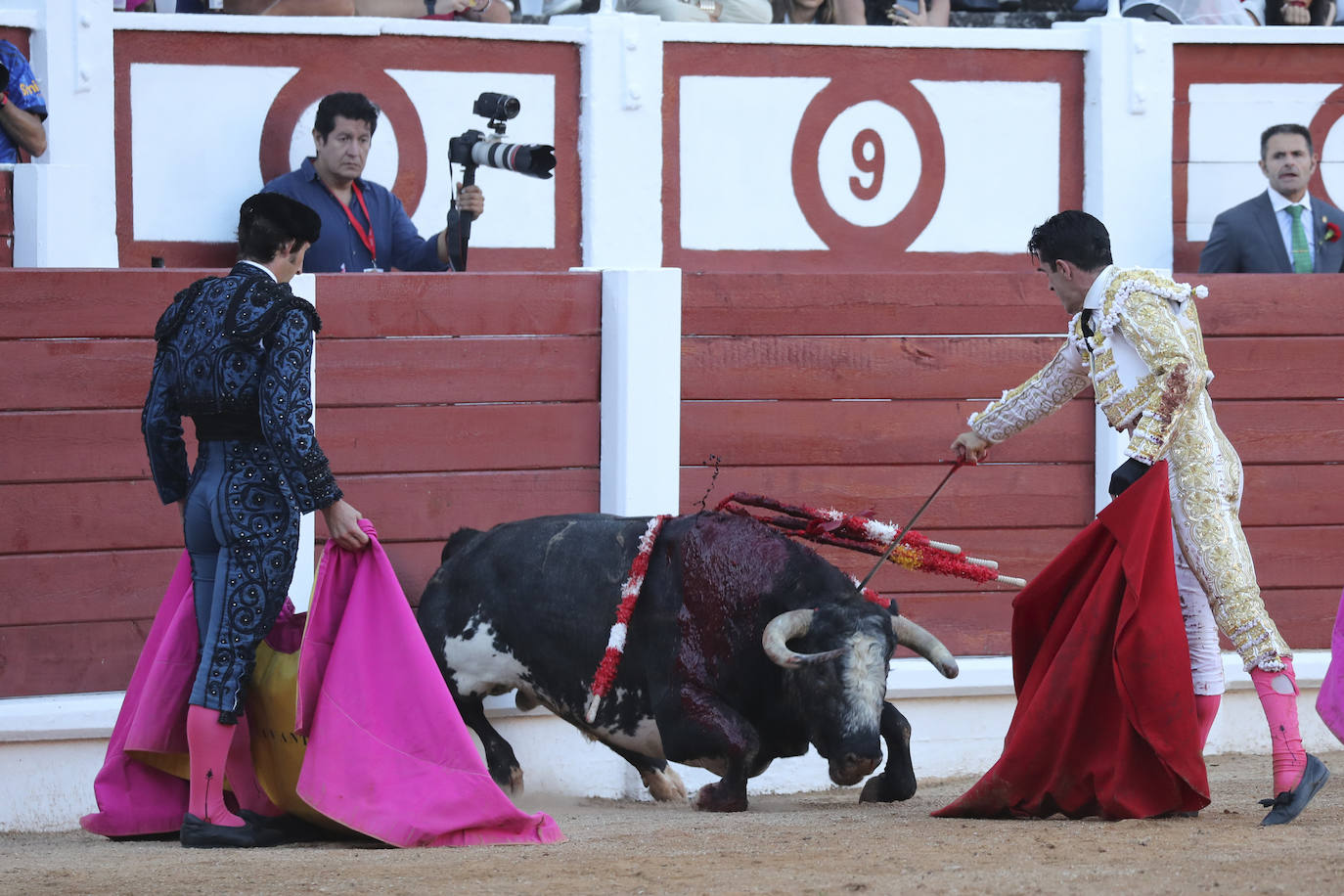 La primera tarde de toros en Gijón, en imágenes