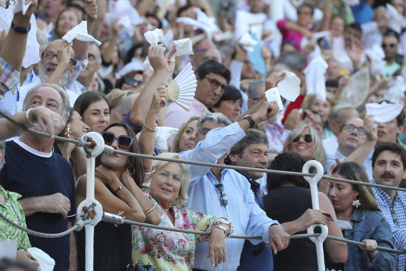 La primera tarde de toros en Gijón, en imágenes