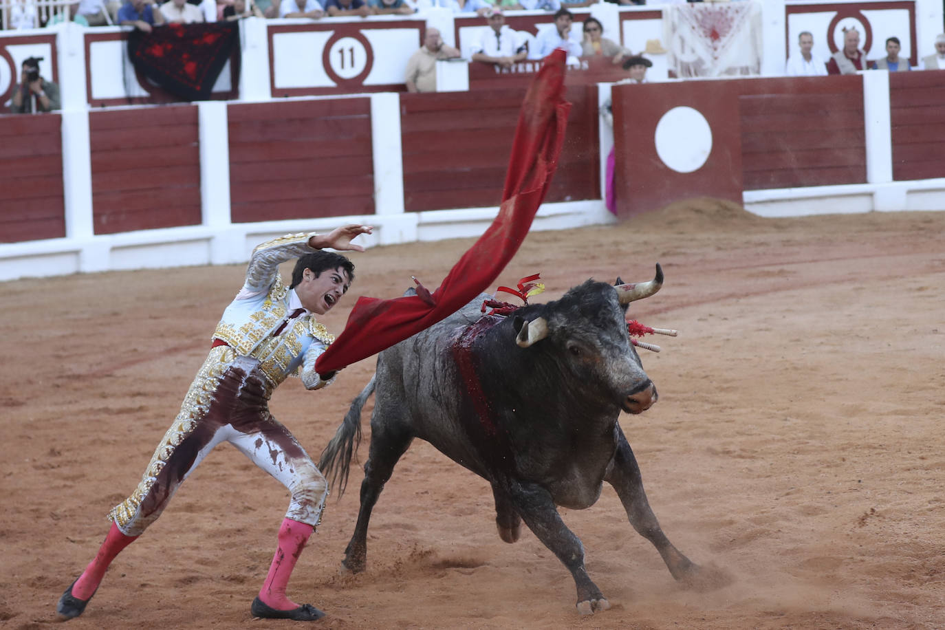 Segunda tarde de Feria Taurina de Begoña