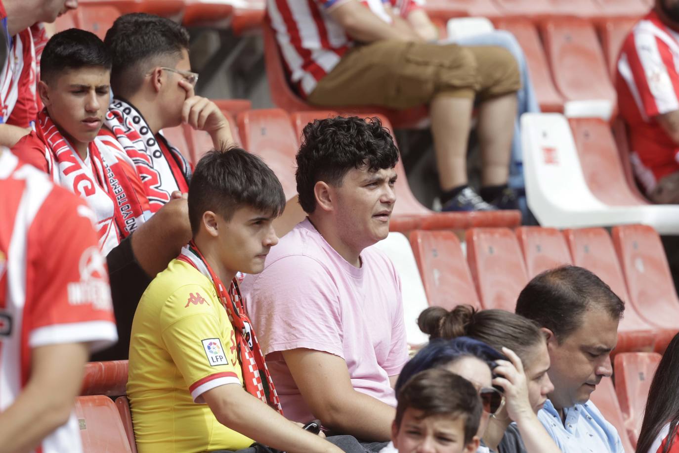 ¿Estuviste en el Sporting - Levante? ¡Búscate!