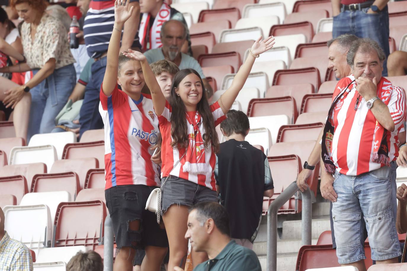 ¿Estuviste en el Sporting - Levante? ¡Búscate!