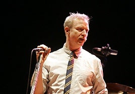 Chris Barron en uno de sus conciertos en Avilés.