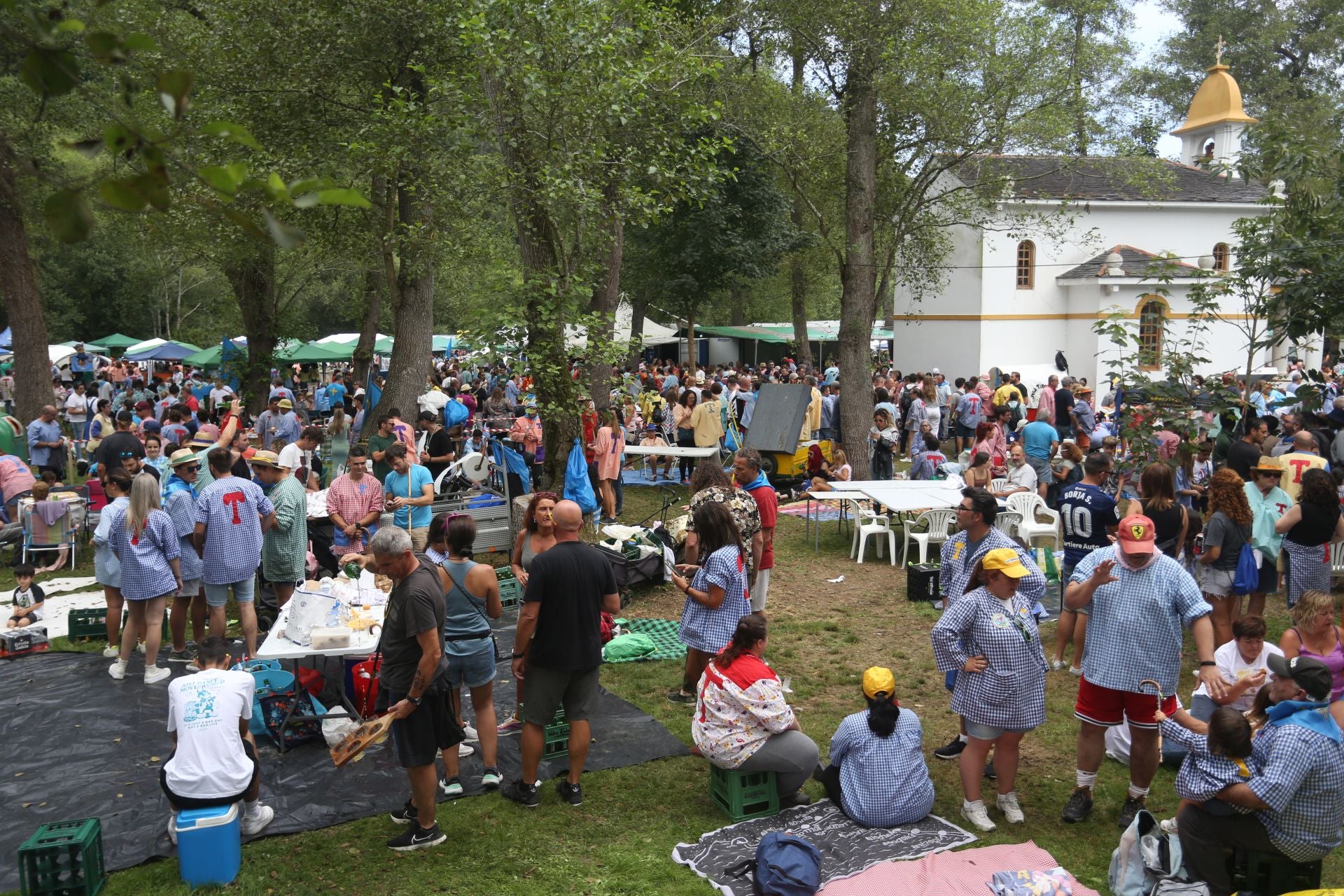 La romería de San Timoteo llena Luarca