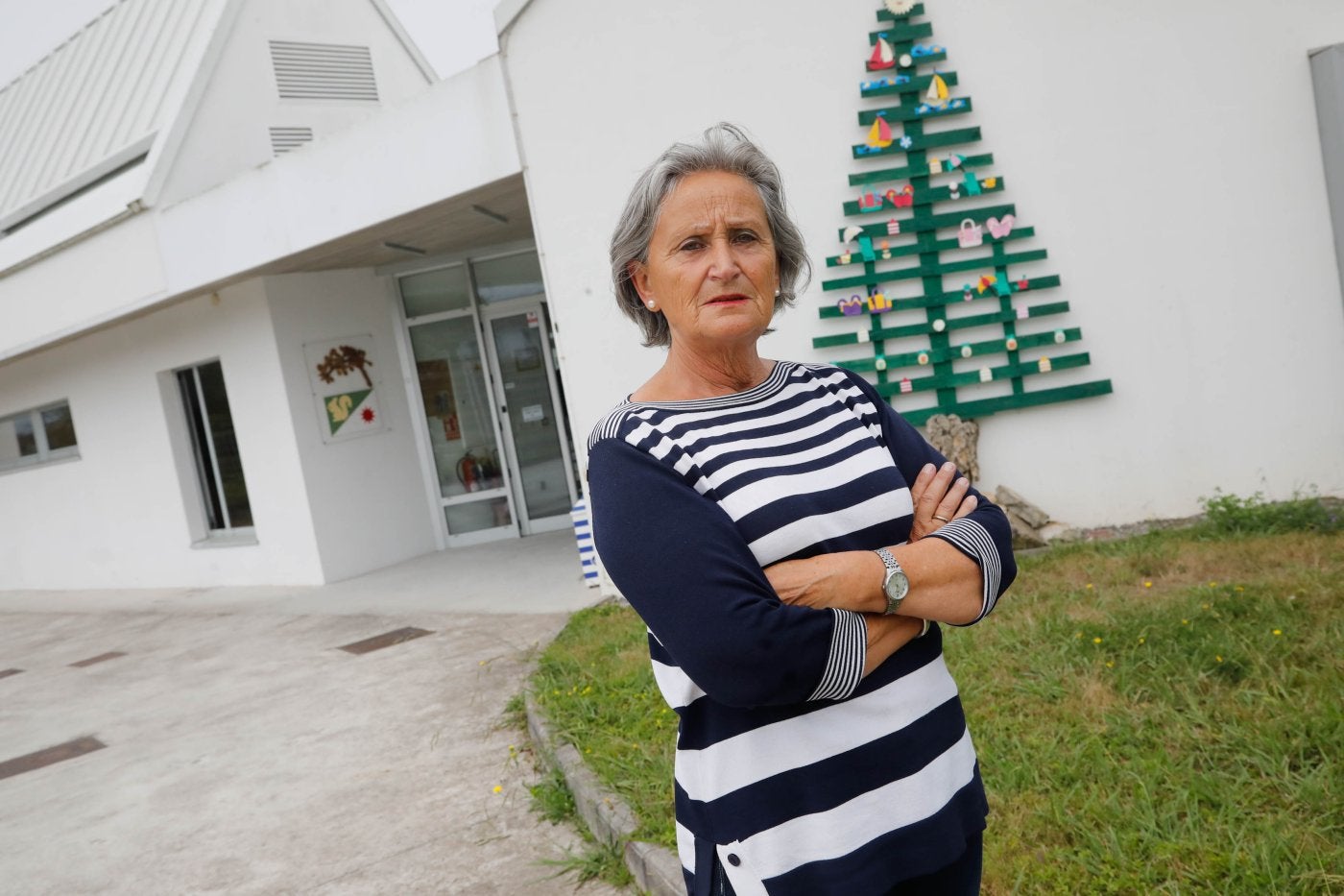 Soledad Lafuente, frente a la sede de la asociación vecinal que preside desde hace más de dos décadas.
