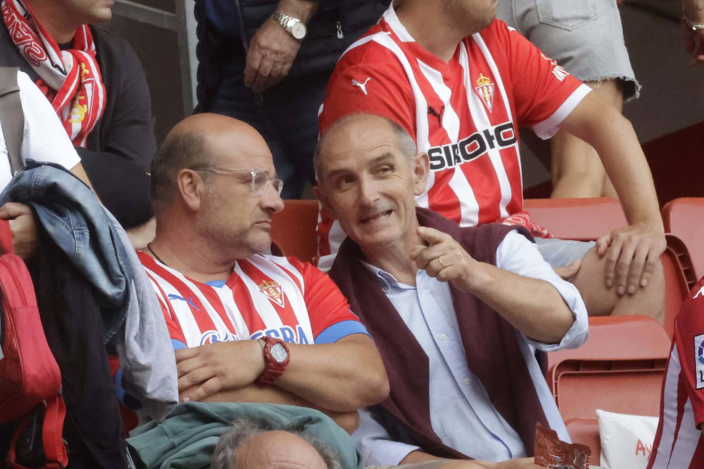 ¿Estuviste en El Molinón en el Sporting - Eldense? ¡Búscate!