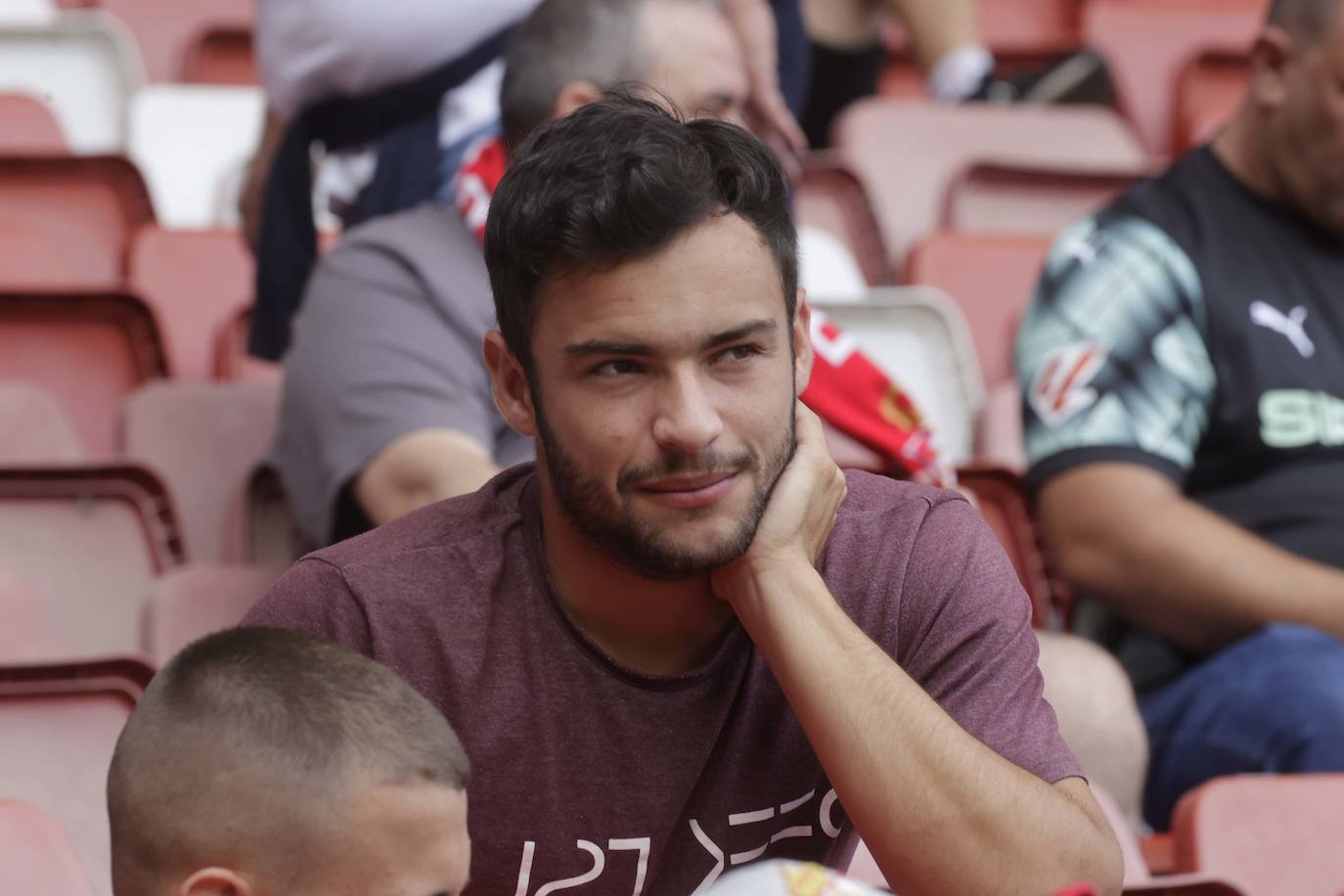 ¿Estuviste en El Molinón en el Sporting - Eldense? ¡Búscate!