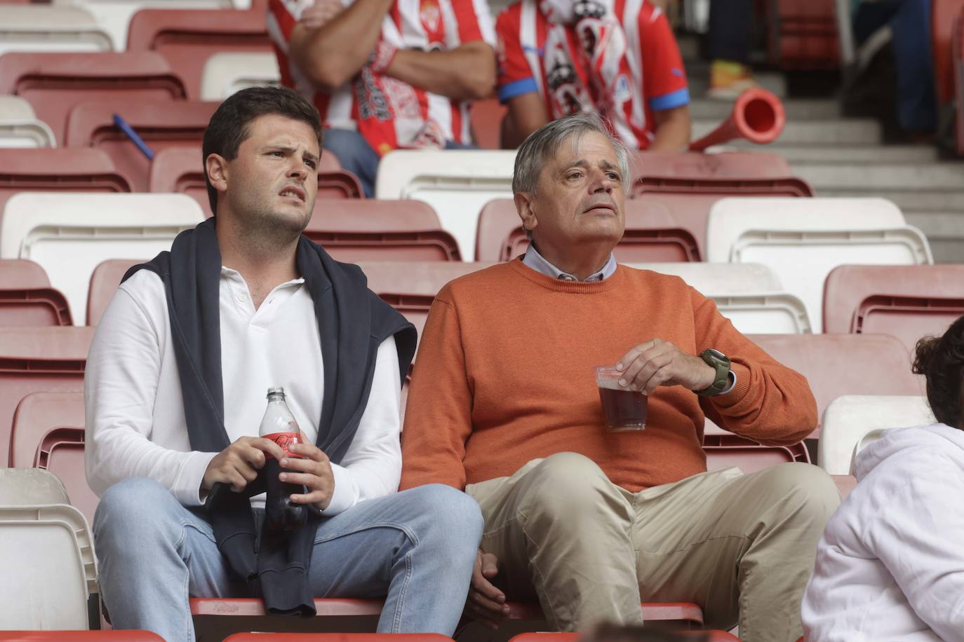 ¿Estuviste en El Molinón en el Sporting - Eldense? ¡Búscate!