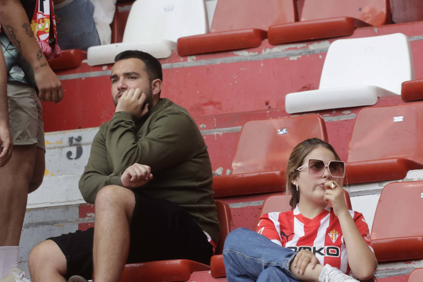 ¿Estuviste en El Molinón en el Sporting - Eldense? ¡Búscate!