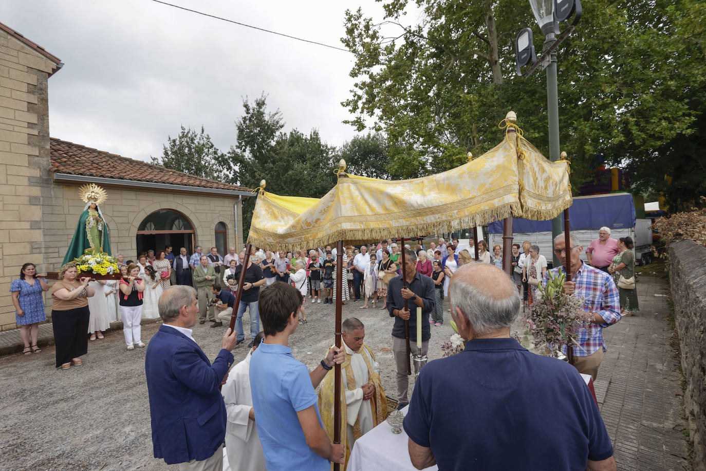 Contrueces, Vega y Fontaciera disfrutan sus fiestas patronales