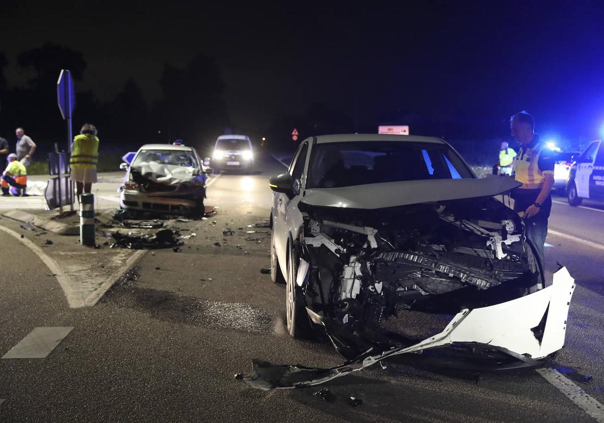 Los dos coches implicados en el accidente.