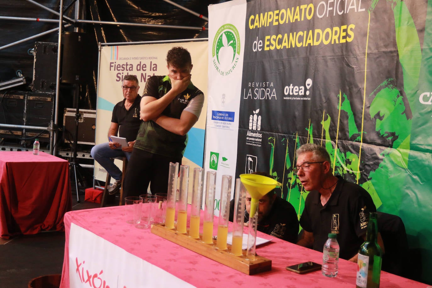 Concurso de escanciadores de Gijón