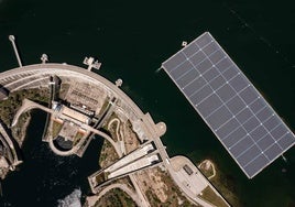 El parque fotovoltaico flotante de EDP en Alqueva, Portugal.