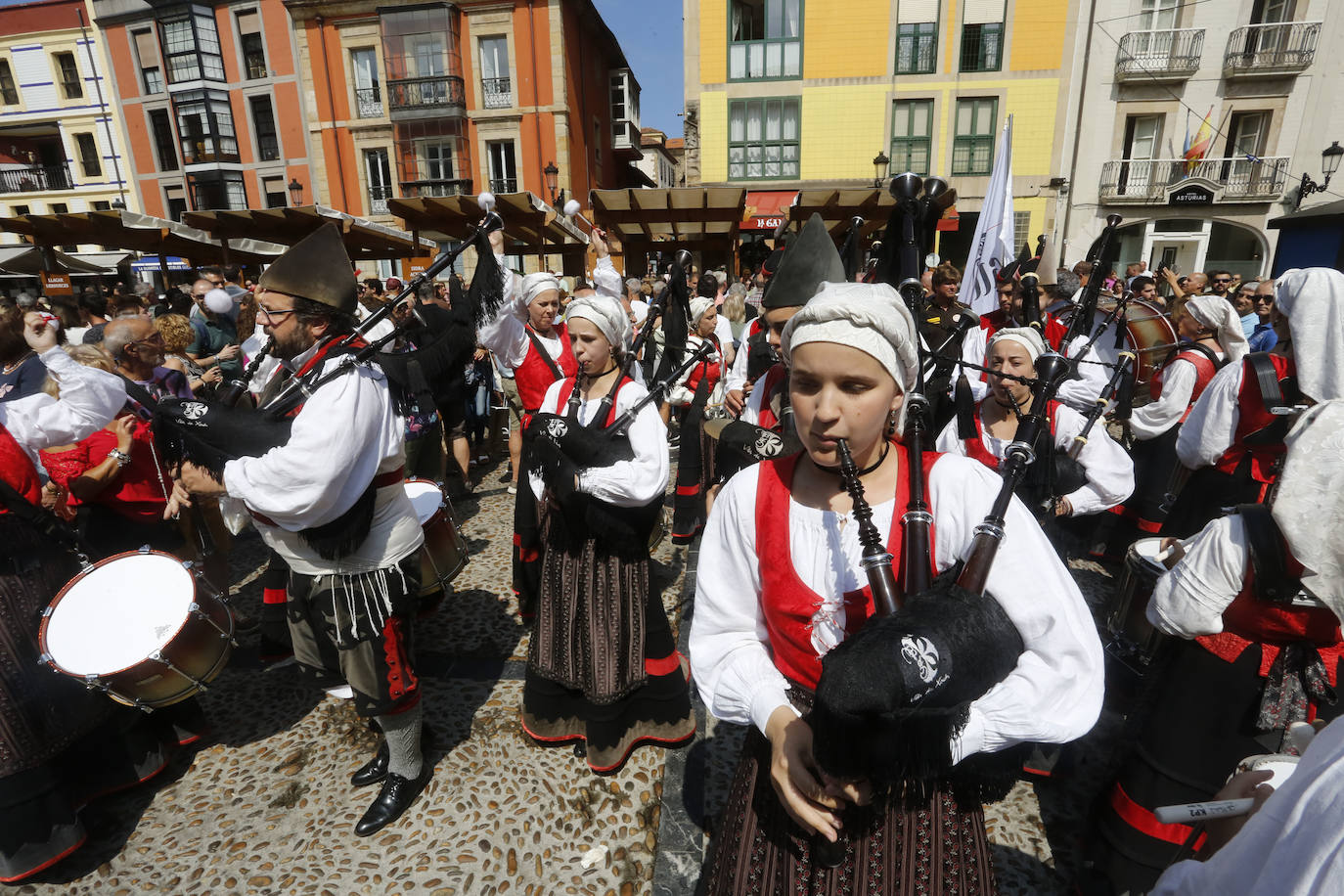 Broche de oro para la Fiesta de la Sidra de Gijón