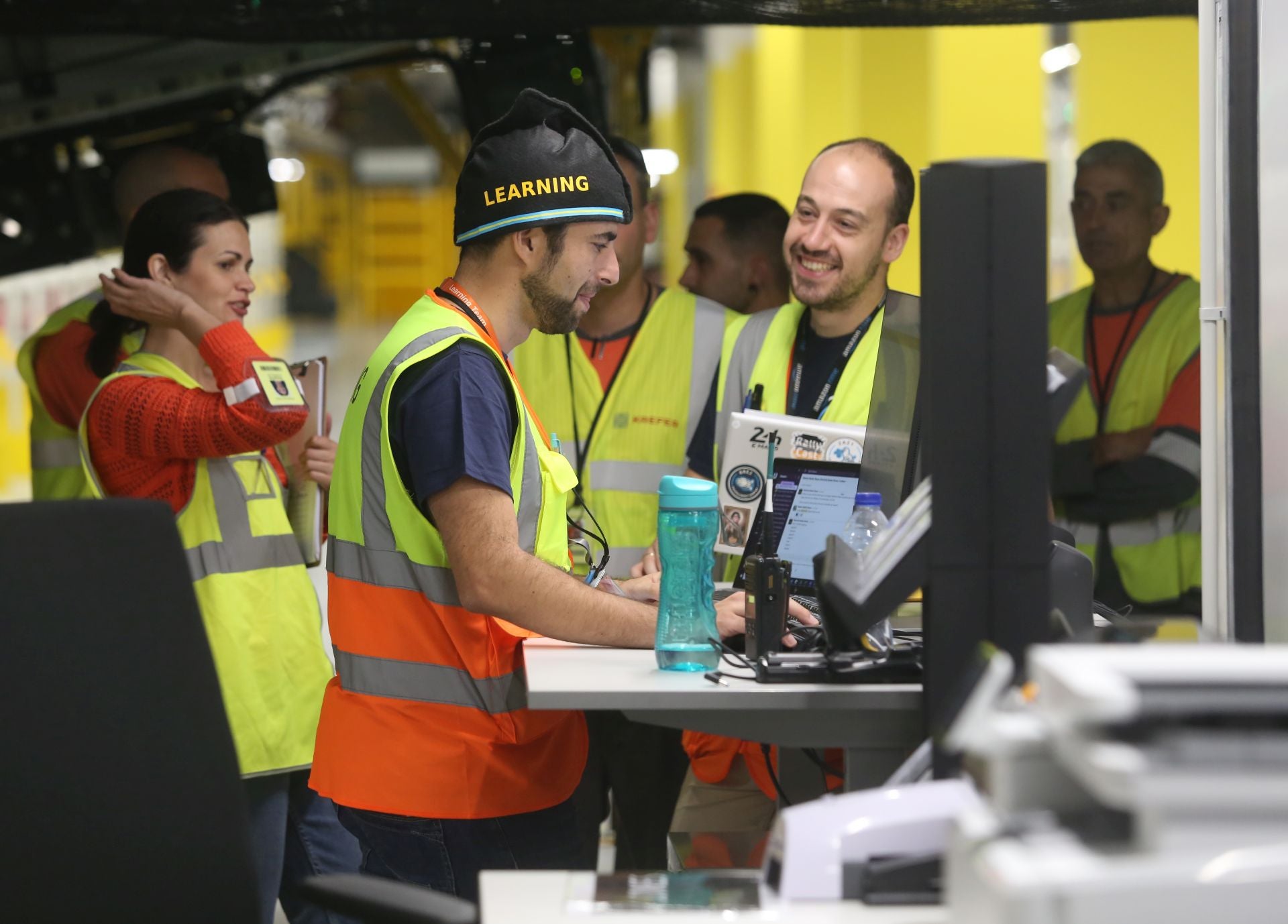 El nuevo centro de Amazon en Asturias, desde dentro