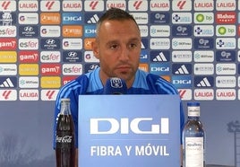 Santi Cazorla durante la rueda de prensa.