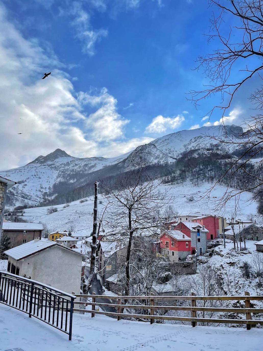 En el corazón de los Picos de Europa: Sotres, un pueblo de altura y de postal