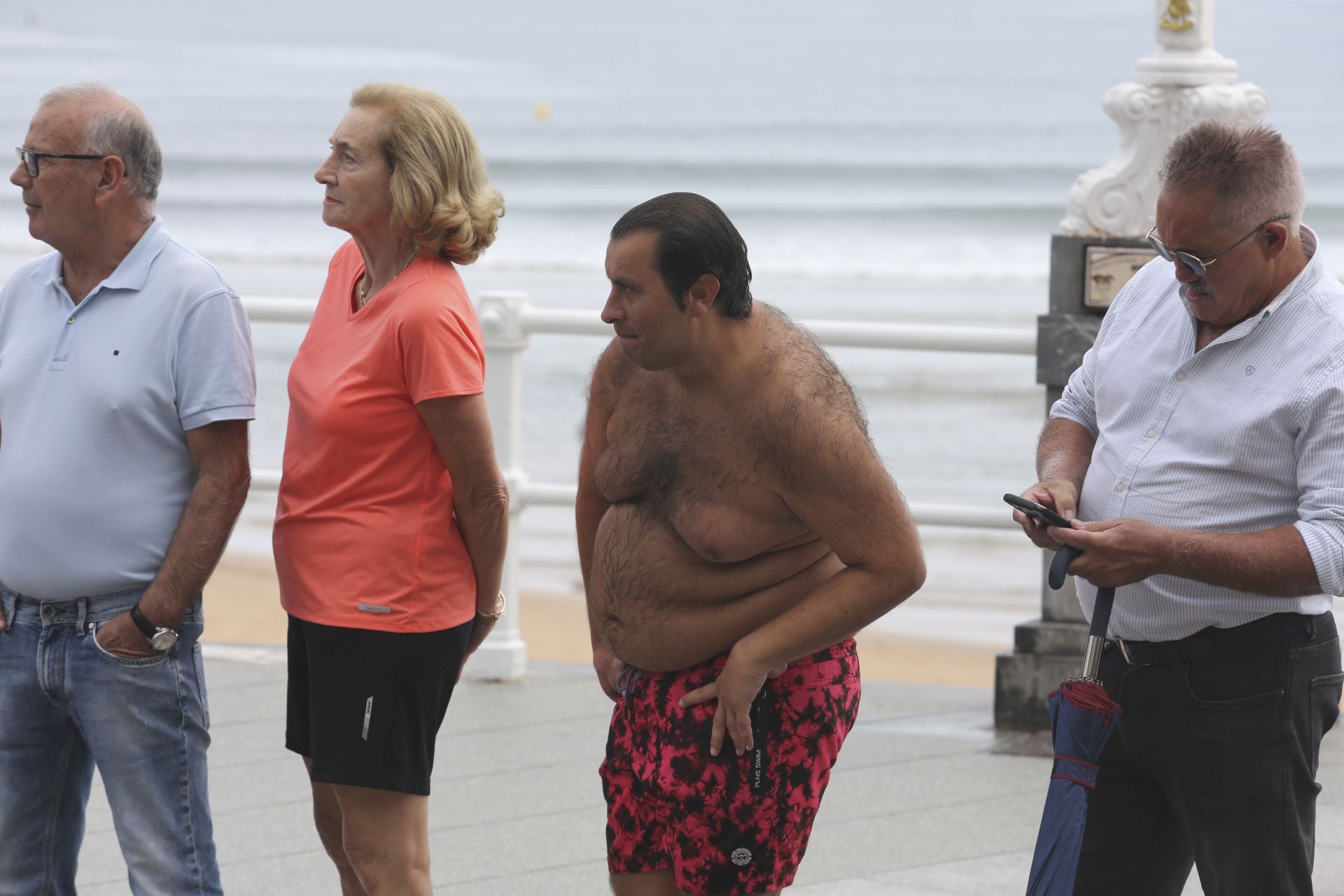 Las imágenes que deja La Vuelta: la salida en Luanco y su paso por Gijón