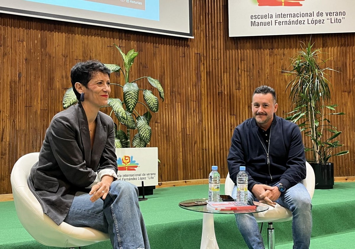 La ministra Elma Saiz y el secretario general de UGT Asturias, Javier Fernández Lanero.