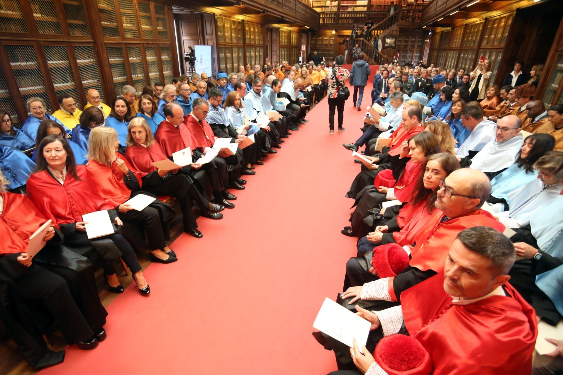 La Universidad de Oviedo inicia el curso