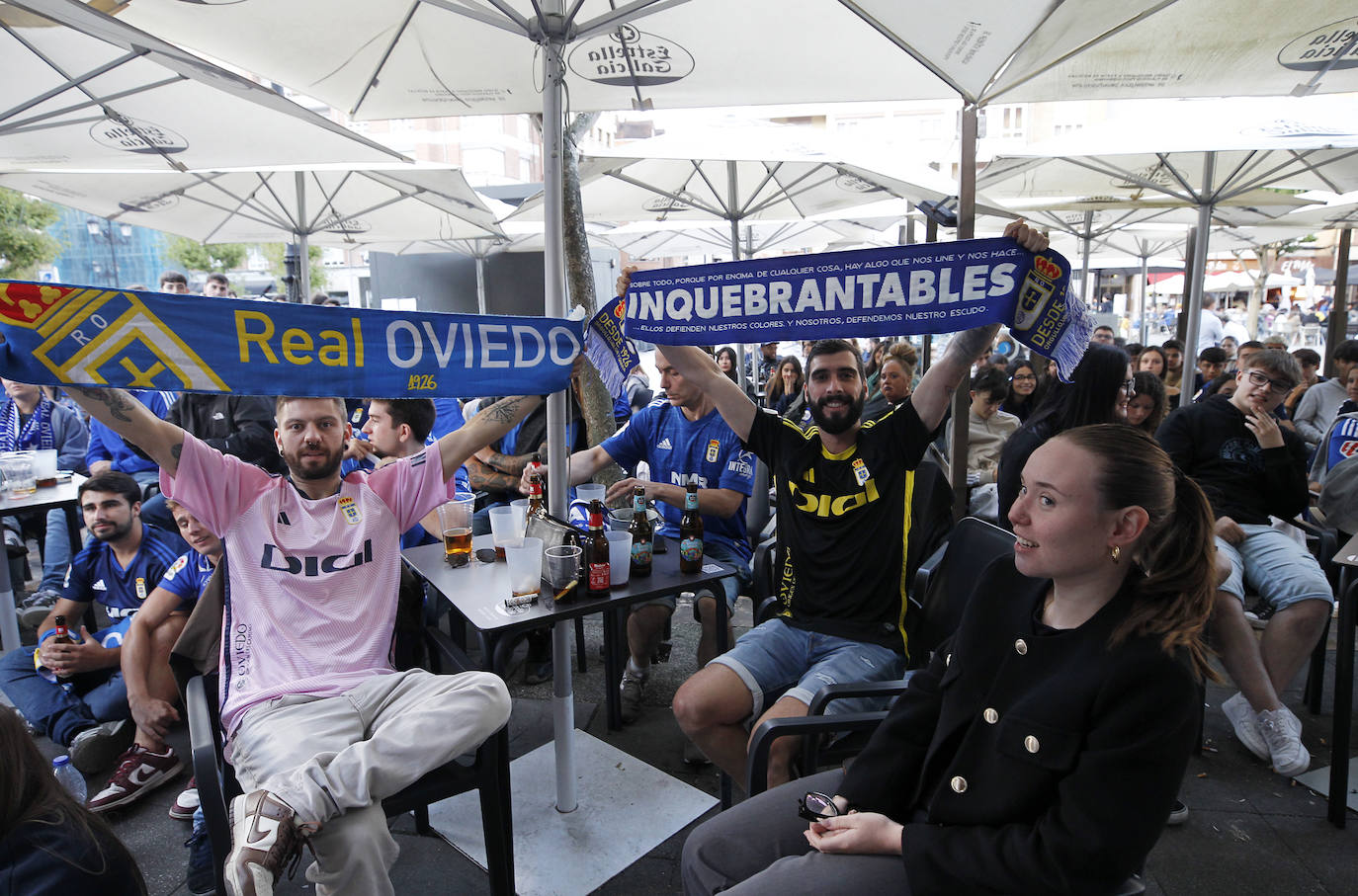 Así vivió la afición del Oviedo el derbi