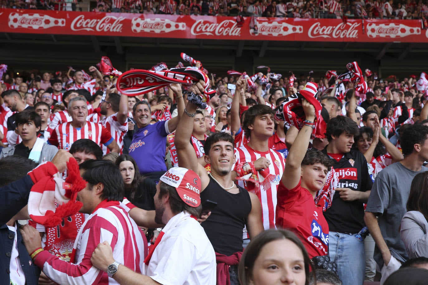 ¿Estuviste en el Sporting - Real Oviedo? ¡Búscate!