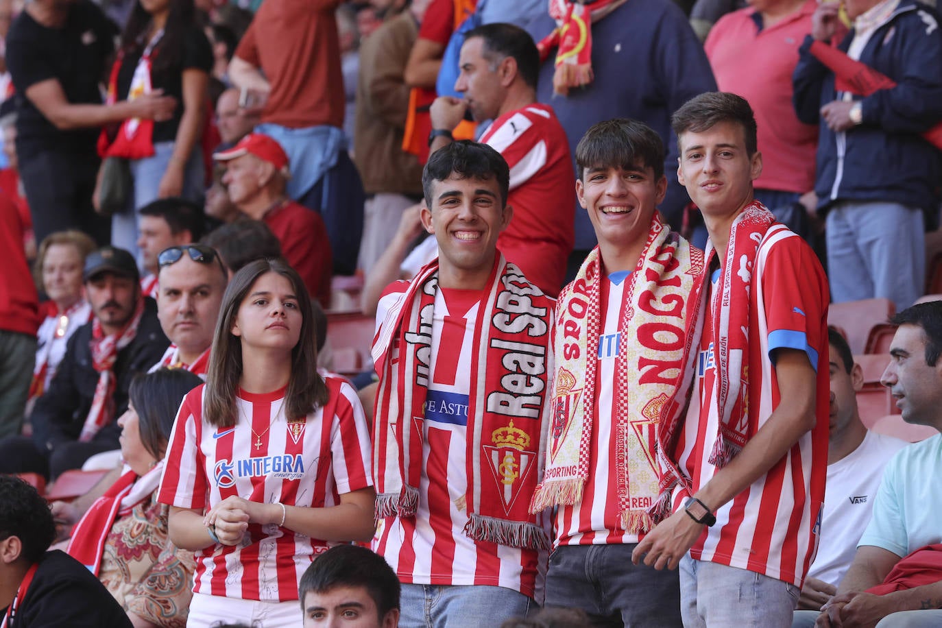 ¿Estuviste en el Sporting - Real Oviedo? ¡Búscate!