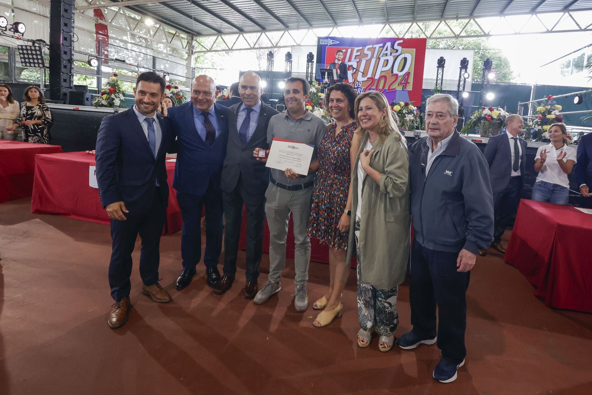 El Grupo Covadonga distingue a sus socios de mérito y de honor